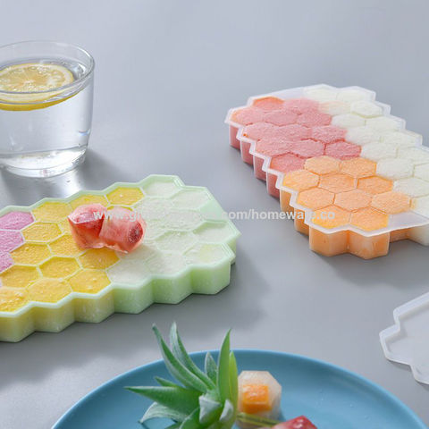 Big Size BPA Free Silicone Ice Cube Tray Mold with Spill-Resistant  Removable Lid and Box Square Ice Mold for Cocktail - China Ice Cube Tray  and Chocolate Mold price