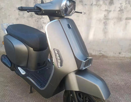 Buy China New Coming Vespa 125cc Gas Scooter For Adult & at USD 590 | Global Sources