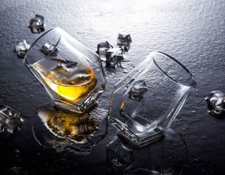 https://p.globalsources.com/IMAGES/PDT/B5516498942/Wine-Cup-Crystal-Whiskey-Glasses.jpg