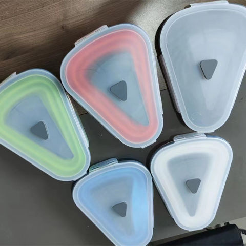 Wholesale Collapsible Silicone Reusable Portable Triangle Pizza Pack Lunch  Box - China Lunch Box and Silicone price