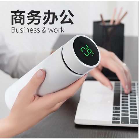 https://p.globalsources.com/IMAGES/PDT/B5563059296/smart-water-bottle-with-led-temperature-display.jpg