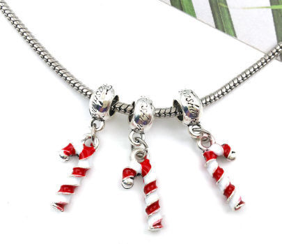 Achetez en gros Noël Série Accessoires Bijoux Bricolage Perles Accessoires  Père Noël Grand Trou Perles Chine et Noël Série Bijoux Accessoires à 0.2  USD