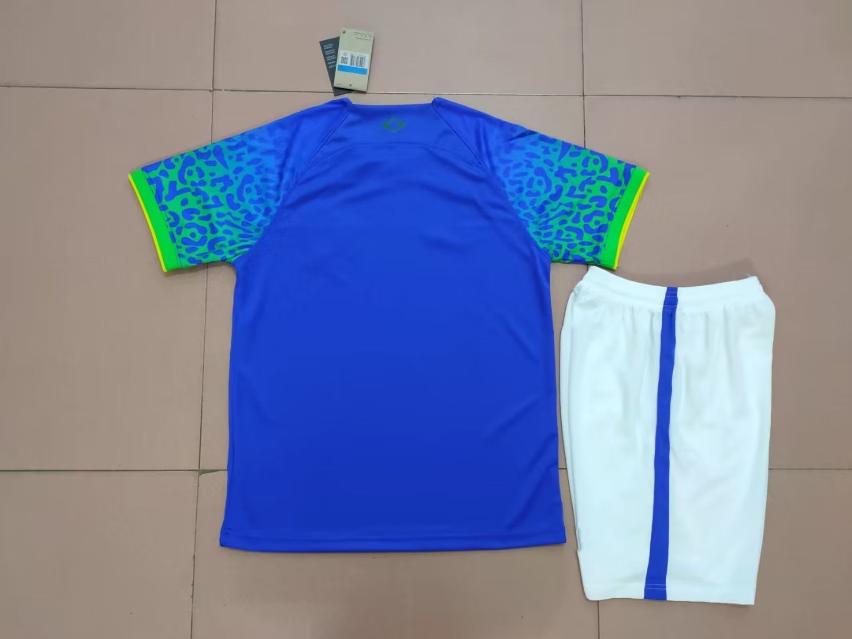 Sisdeal Sis-Tshirt04 Synthetic Brazil Football Jersey and Shorts Replica  Size- (28 to 42), 42 (Blue) : : Clothing & Accessories