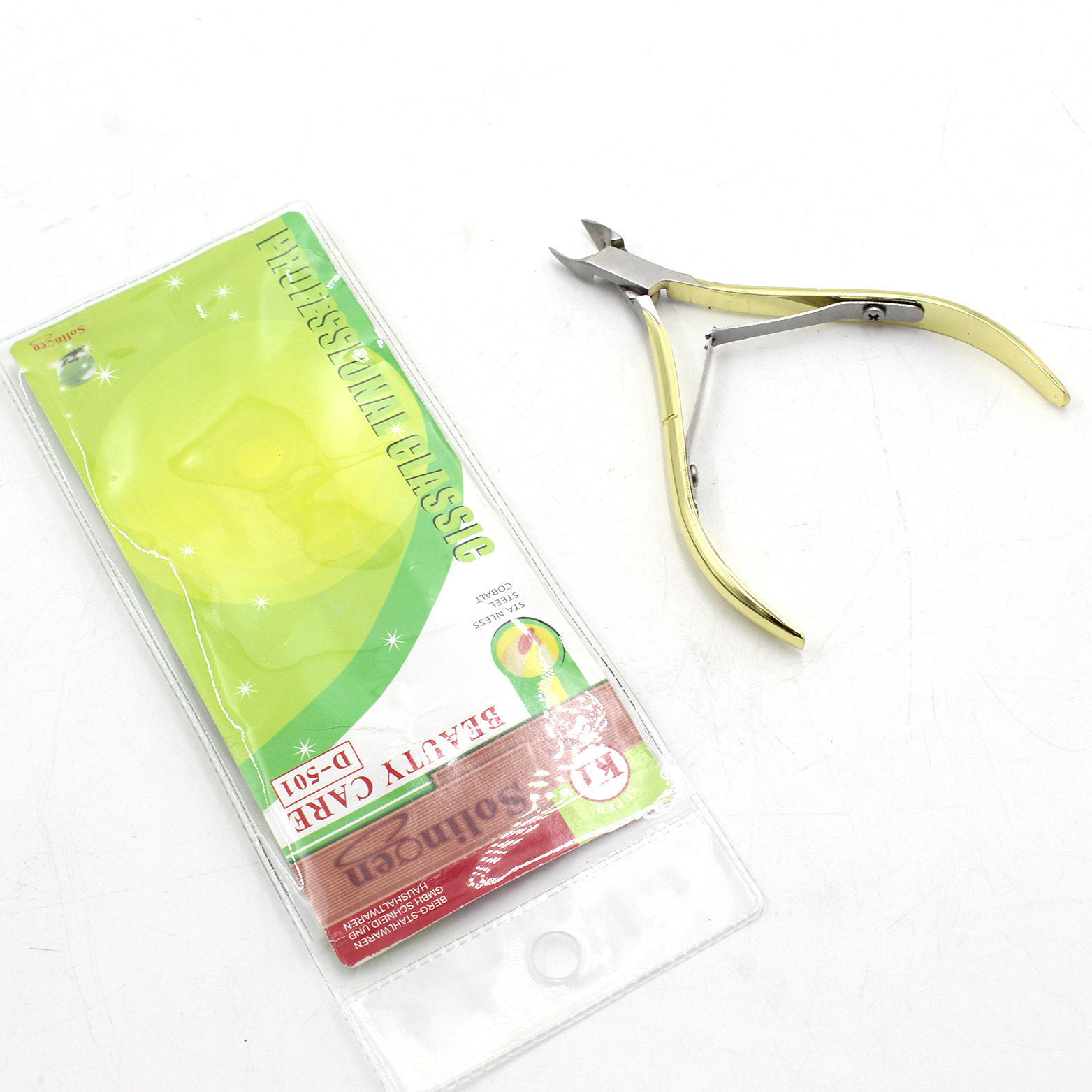 https://p.globalsources.com/IMAGES/PDT/B5573348863/cuticle-scissors-curved-blade-stainless-steel.jpg