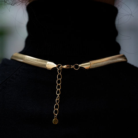 Collar único para mujer, de acero inoxidable, chapado en oro SN1009-G