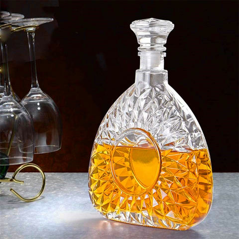 Clear high quality whiskey decanters with lid unique shape long glass  liquor decanters factory