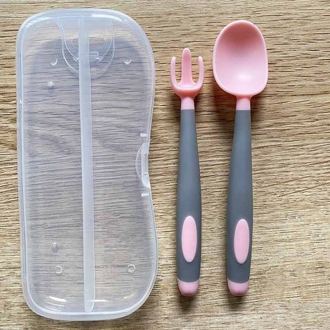 fornecedor de colher de bebê de silicone, fábrica de colher de alimentação  de silicone, colher de criança macia no atacado