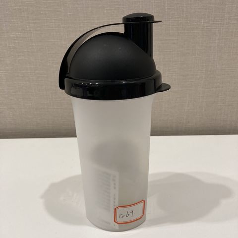 Shaker Bottle For Sports And Fitness, Protein Powder & Milkshake Mixer With  Scale, Large And High-temperature Resistant, Food-grade Plastic Water Cup