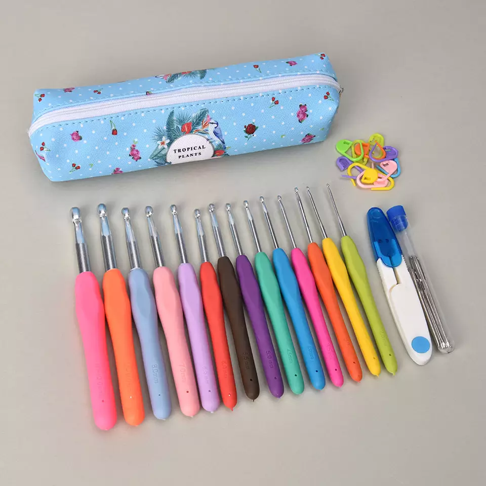 Aluminum or Iron Material Crochet Hook with Rubber Handle From China  Factory - China Crochet Hook and Needle price
