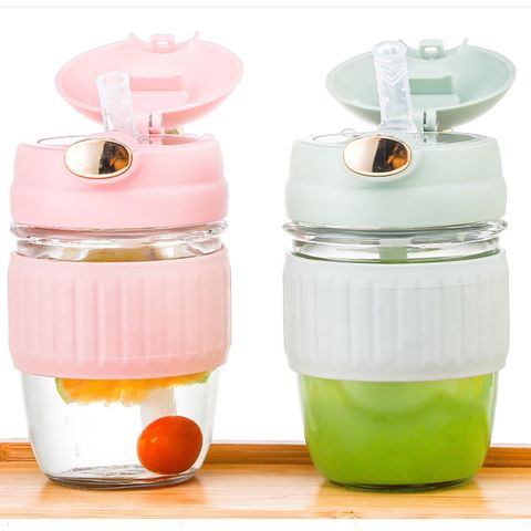Tapa de conejo de dibujos animados de 400ml, botella de agua de vidrio para beber niños con manga de silicona con paja