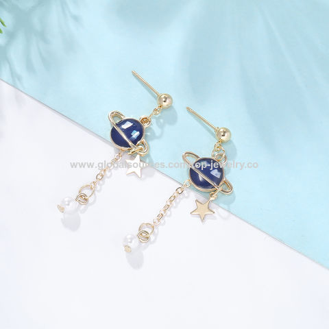 Boucles d'oreilles asymétriques tendance, petites, ciel étoilé bleu, lune, planète cosmique, clous d'oreilles pour femmes