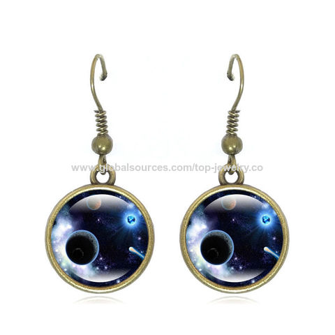 Boucles d'oreilles asymétriques tendance, petites, ciel étoilé bleu, lune, planète cosmique, clous d'oreilles pour femmes