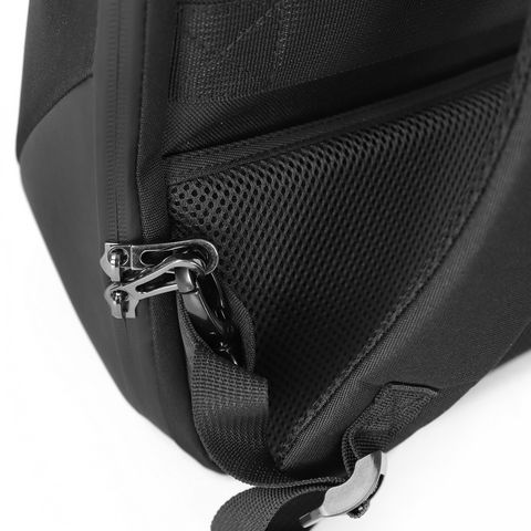 PU Rucksack mit Laptopfach, Großer Reiselaptop-Rucksack für Laptops bis zu 15,6 Zoll