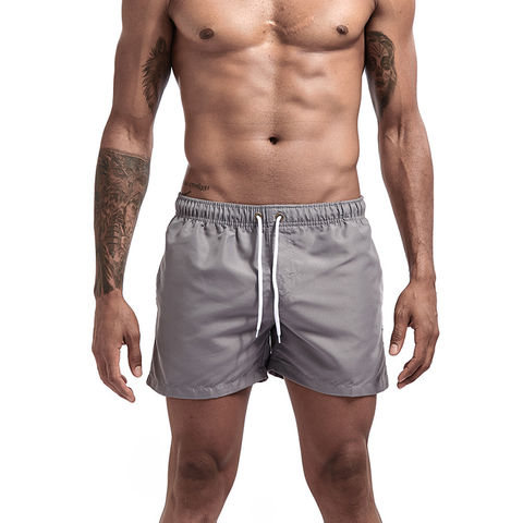 Swimming trunks for men: sporty and stylish