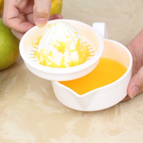 Exprimidor de mano de naranja cítrica, exprimidor manual de prensa de  rotación para limón, lima, pomelo con colador y recipiente, 2 tazas