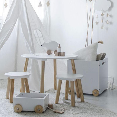 Petit bureau blanc en bois pour petit enfant de 2 à 5 ans JaBaDaBaDo
