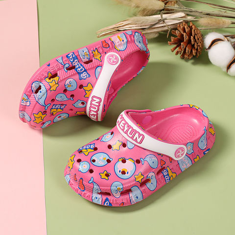 Achetez en gros Glissades Pour Enfants, Pantoufles De Plage Garçon Et Fille  Mode Jardin Chaussures Dessin Animé Eva Croc Sandales Pour Enfant Chine et  Sandales Crocs Pour Enfant à 3.2 USD