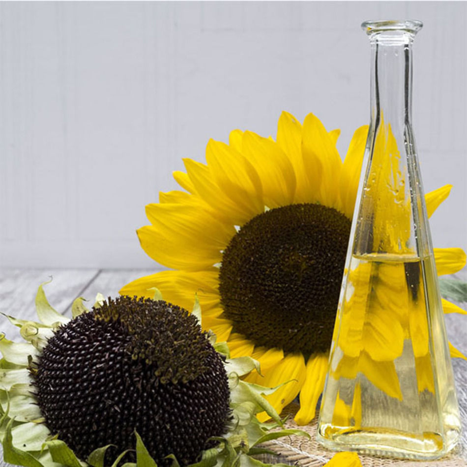 Buy Wholesale United States Top Quality Crude Sunflower Oil Ready To