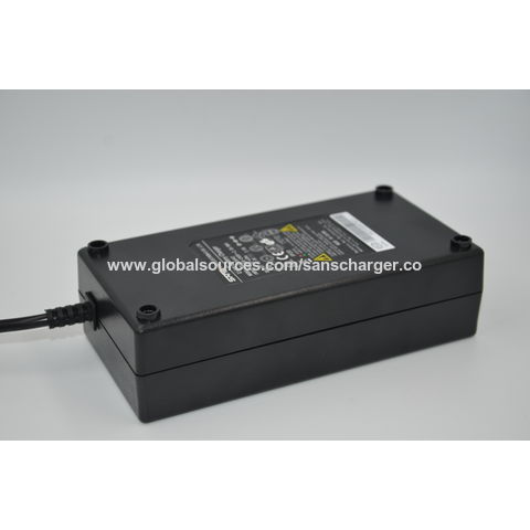 Kaufen Sie China Großhandels-Fabrik Zum Verkauf Tragbare Batterie Auto  Ladegerät 48v Batterie Ladegerät und Batterie Ladegerät  Großhandelsanbietern zu einem Preis von 6 USD