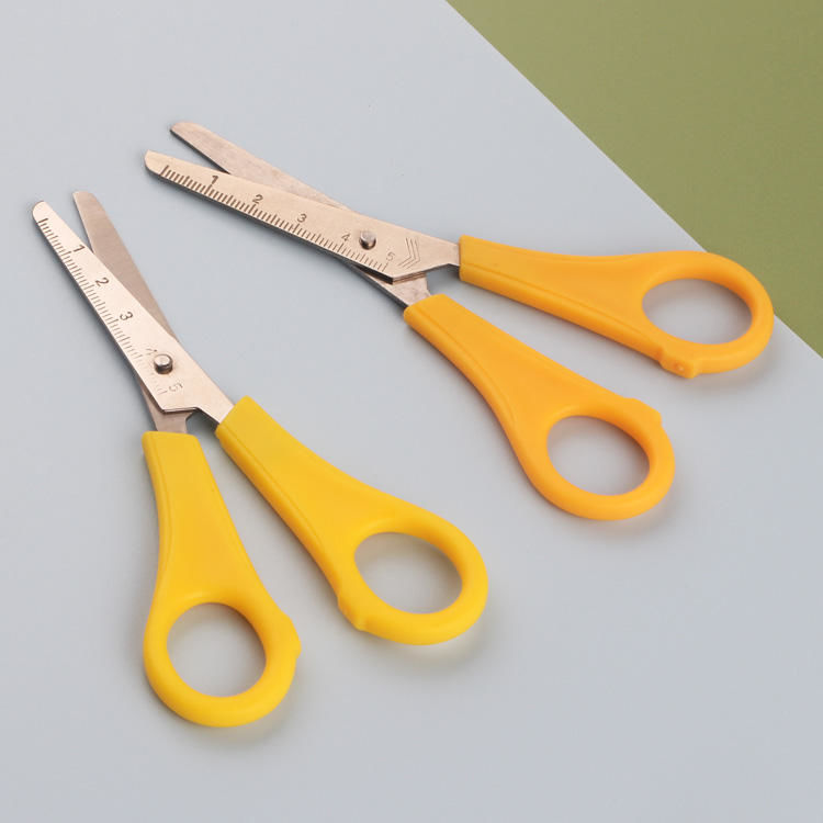 Wholesale Good Quality 5cm Scissors Student Scissors From China