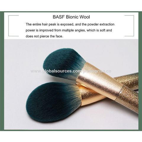 Christmas Green Makeup Brush - Aluminum - Wood - Nylon Wool