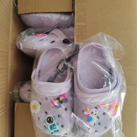 Stock shoes stock clogs stock slippers sotck sandals