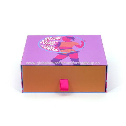 The wholesale customized Kraft paper box is suitable for the children's  underwear packing box of leggings