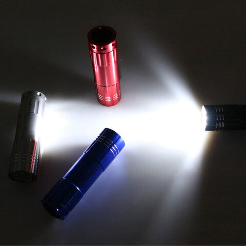 Mini lampe de poche LED lumineuse 