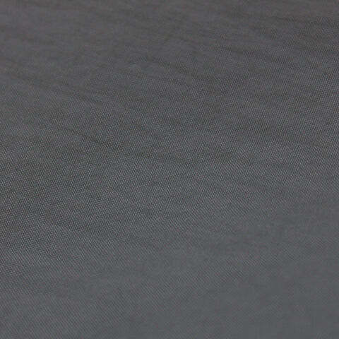 Hochwertiges, wasserdichtes und winddichtes Funktionsgewebe für Outdoor-Sportbekleidung, ideal für Anzüge, Hosen, Blusen und beschichtete Textilien.