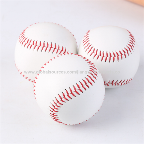 Pelota de béisbol de alta calidad para actividades al aire libre, ideal para entrenamiento diario.