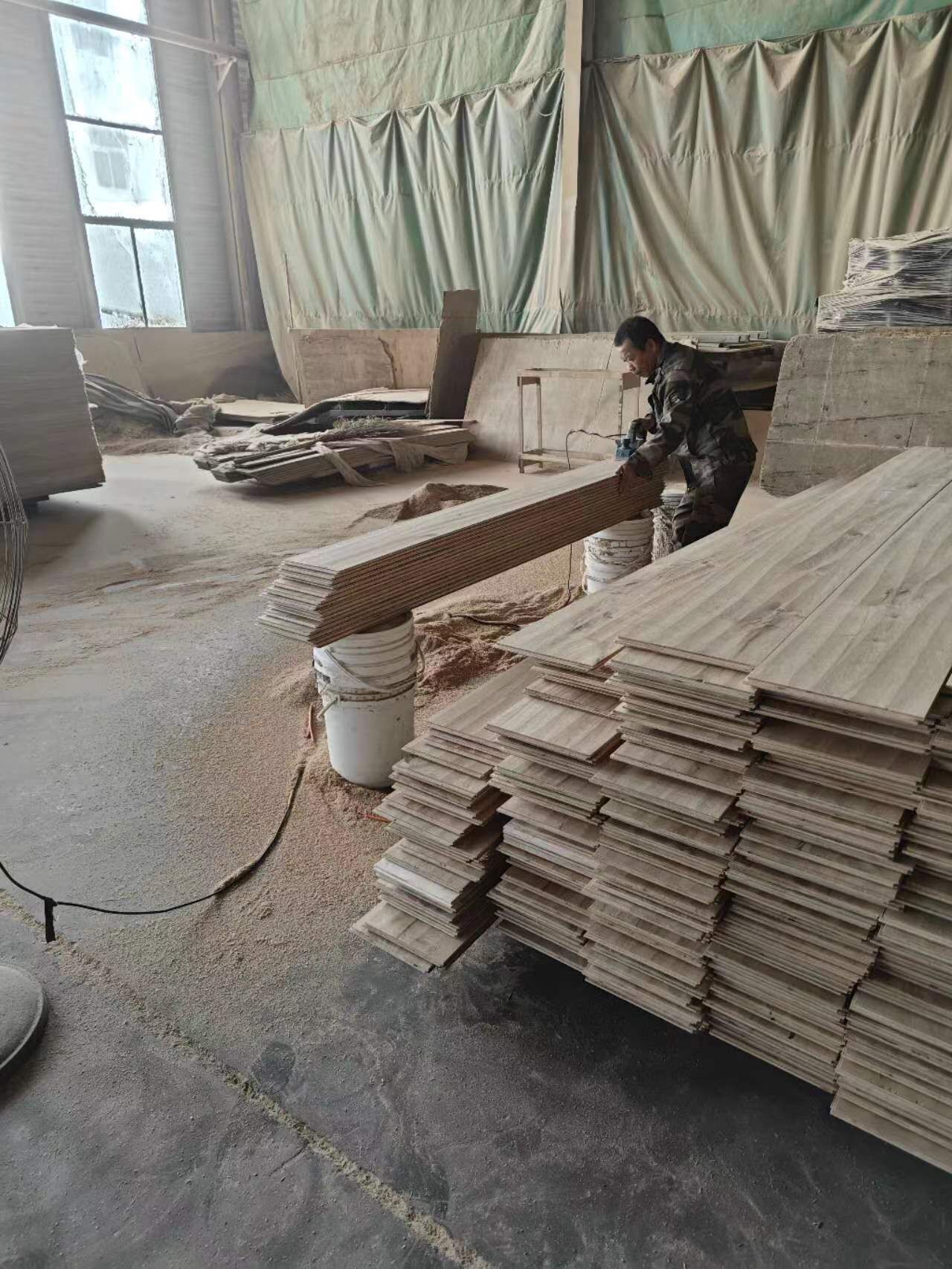 Buy Wholesale China 2200*220*14/3multilayer Engineered Flooring White