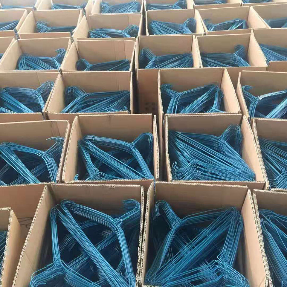 Buy Wholesale China Metal Clothes Hangers With Clips Disposable Laundry