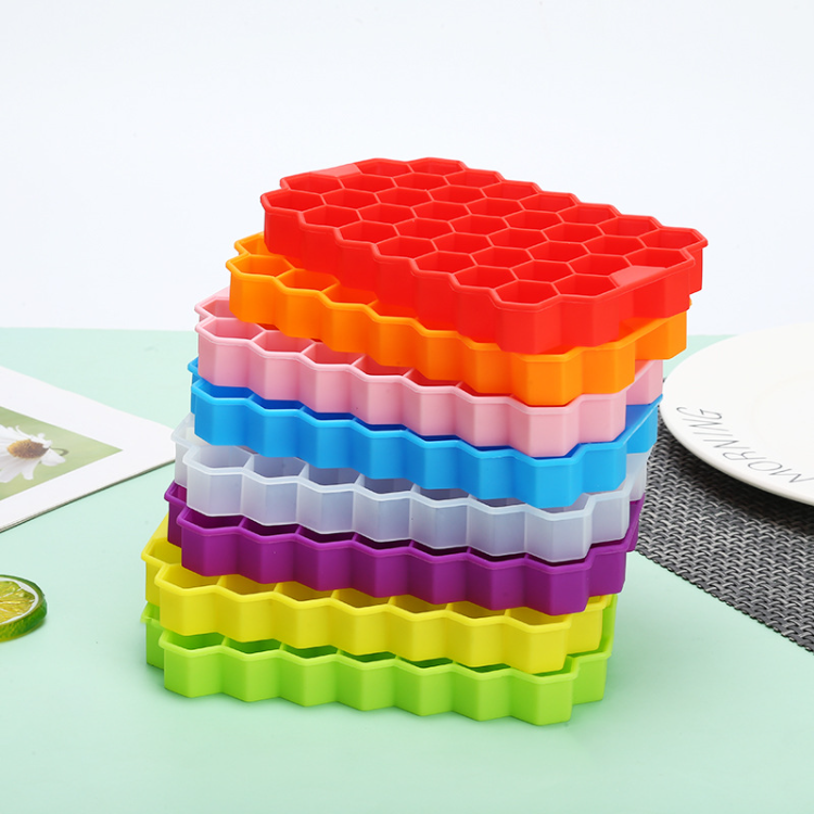 https://p.globalsources.com/IMAGES/PDT/B5792540419/Silicone-Honeycomb-Ice-Mold-With-Lid.png