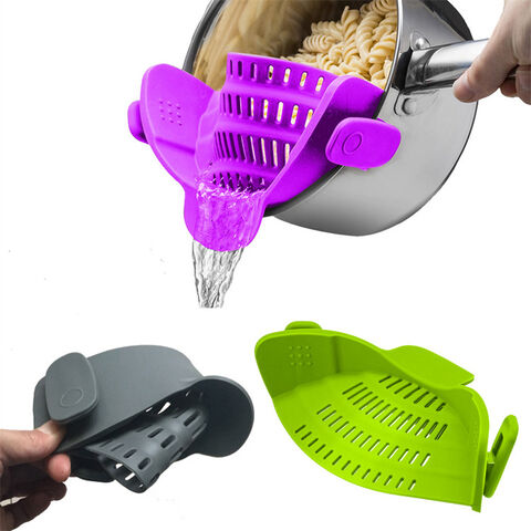  Kitchen Gizmo Snap N Strain Clip-On Strainer - Collapsible  Colander for Pasta, Pot Noodle - Space-Saving Sieves and Pot Strainer,  Innovative Home Gadgets Collection - Must-Have Kitchen Gadget - Grey: Home