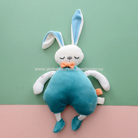 Achetez en gros Odm Oem Bébé Jouet En Peluche Squeaker Hochet Crinkle Grab  Tactile Visuel Entendre Sens Icti Produit Infantile Bébé Soins Confort  Soother Chine et Jouet Pour Bébé à 0.88 USD