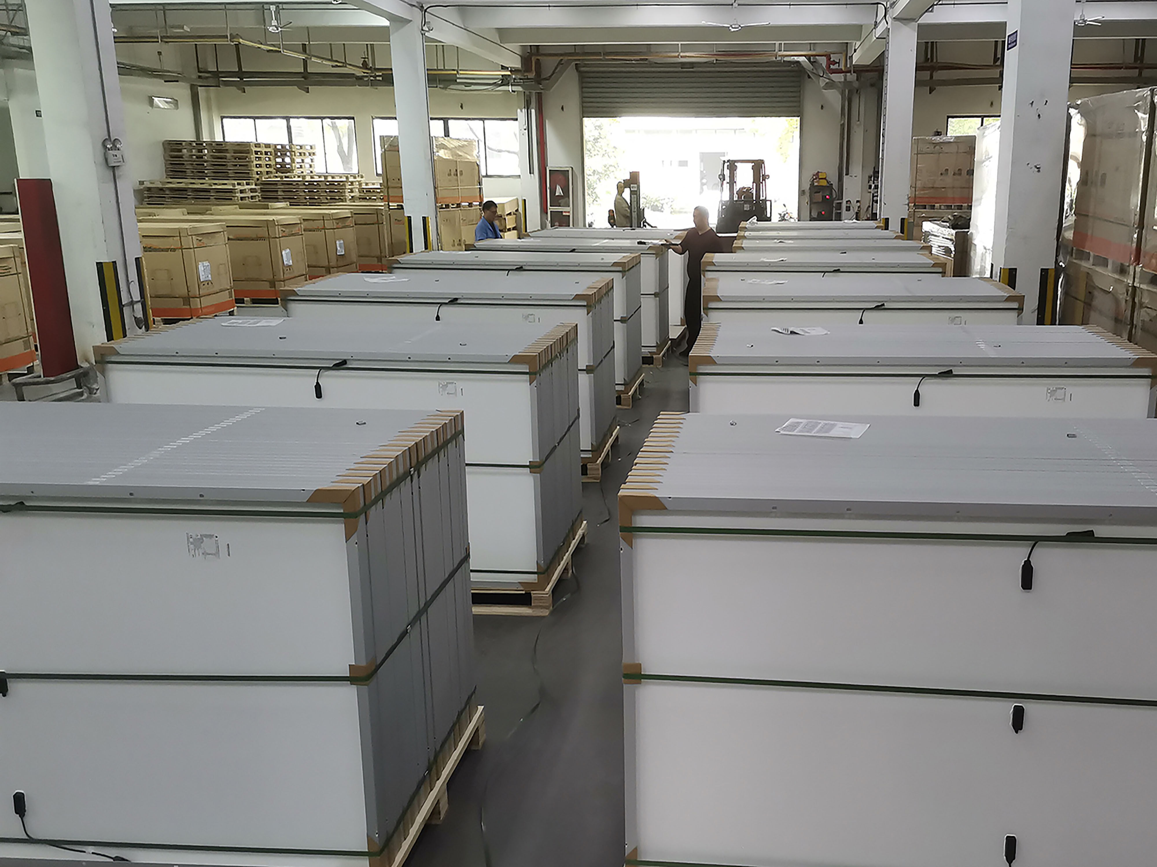 Buy Wholesale China China Direct Factory 540w 545w 550w 555w Solar ...