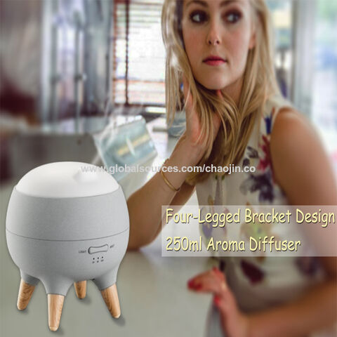 Diffuseur Huile Essentielle 550ML, Diffuseur Parfum Maison Electrique avec  18 LED Couleurs/Télécommande