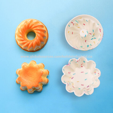 https://p.globalsources.com/IMAGES/PDT/B5796815052/Cake-Molds-Sets.jpg