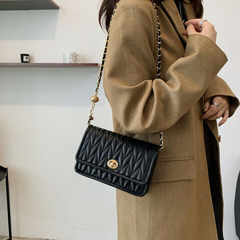 One Shoulder Bag Small Square Bag Chain Crossbody Bag New Copy Bag - China  Bag and Lady's Bag price