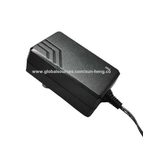 Compre Dys 20v, Adaptador De Corriente Universal 0.9a Con Nosotros, Ue,  Reino Unido, Enchufe Aus Y Global Aprueba El Estándar 62368, y Adaptador De Corriente  Universal de China