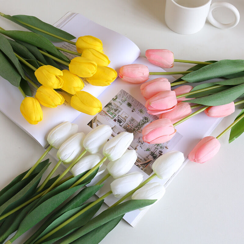 Tulips bouquet by Noble Garden