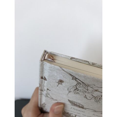 Caderno Journal Botânico Bege - Caderno A5 de Capa Dura Pontilhado, Bullet Journal com 2 Marcadores de Fita e Elástico