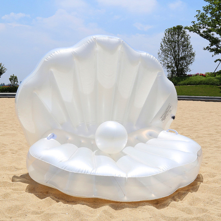 Clam store shell floatie