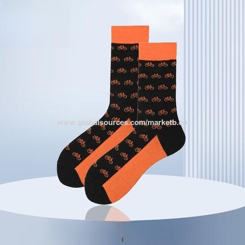 Compre Calcetines Cómodos De Algodón De Dibujos Animados De Verano Negro y  Calcetín Hombre de China por 0.49 USD