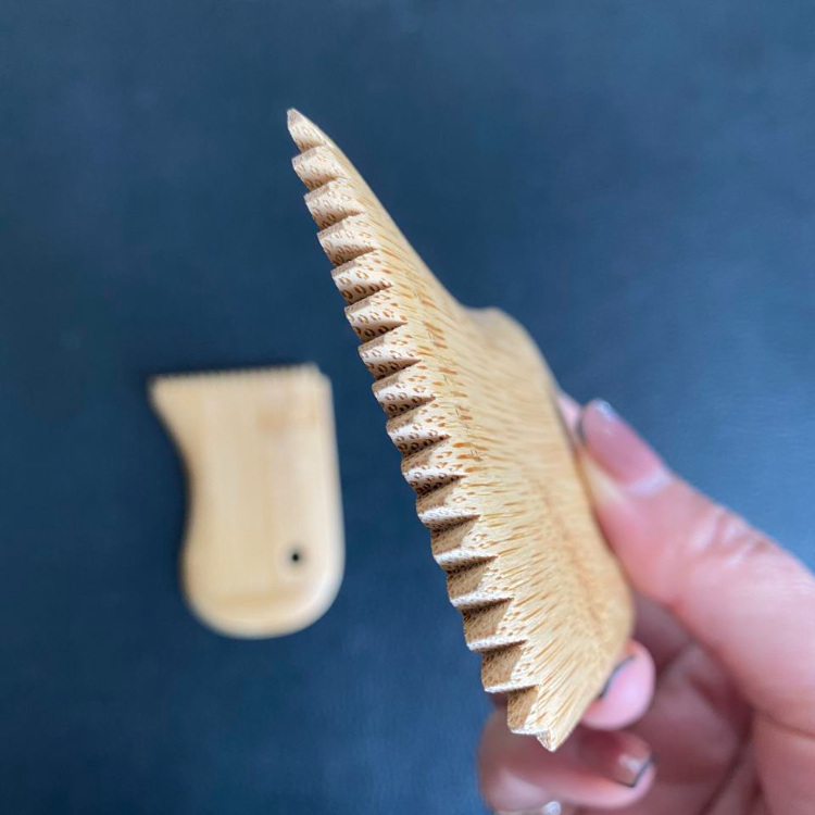 Wholesale Surfing Accessories Surfboard Wax Comb Custom Logo Bamboo