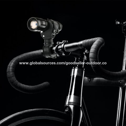 Compre Berserk Universal Bicicleta 360 ° Rotación Bicicleta Linterna  Clip Linterna Montaje Titular y Soporte de China por 0.74 USD