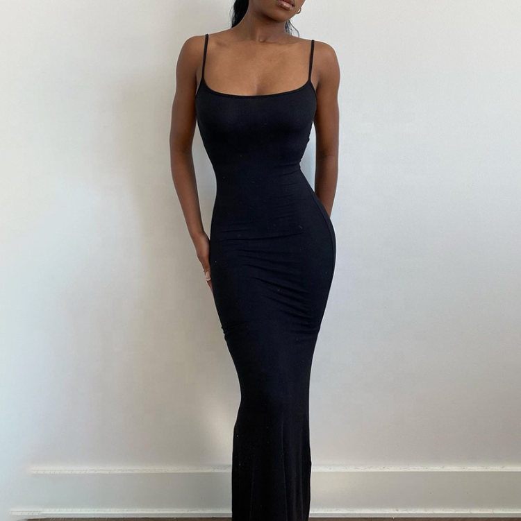 kim kardashian bodycon dress Kim Kardashian Continues Her Love of Bodycon Dresses