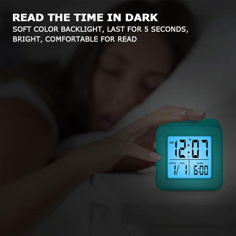 Reloj digital LED para dormitorio, reloj de mesa redondo con calendario de  repetición de 12/24 horas, reloj digital para dormitorio, con pilas, reloj