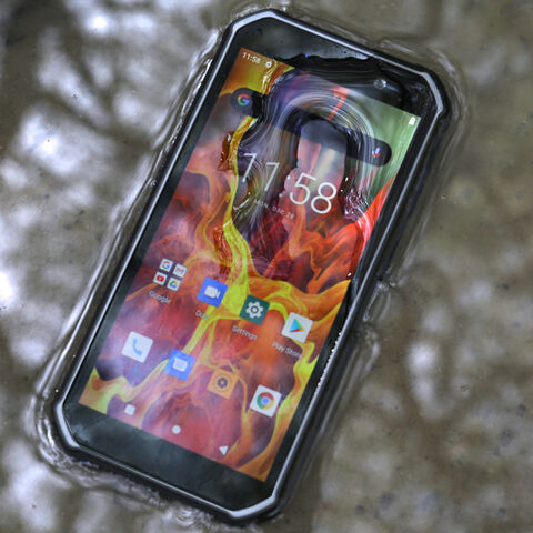Compre X1 Oem 5,5 Pulgadas A Prueba De Agua Ip68 Smartphone 3g Y 4g Celular  Inteligente Teléfono Móvil Resistente Con Nfc Android 13 Teléfono Móvil  Resistente y Teléfono Android de China por