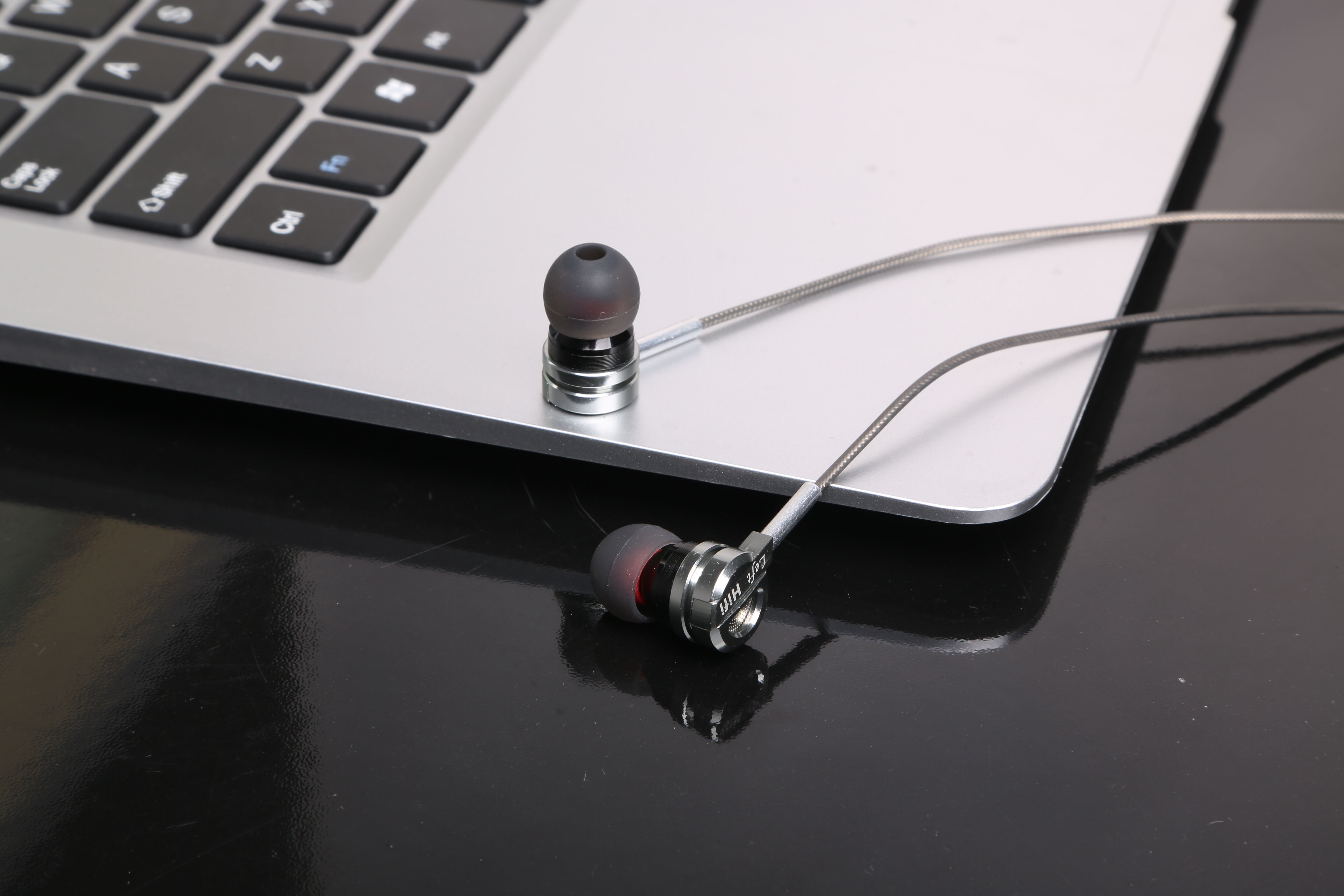 Factory Direct High Quality China Wholesale Oem Custom Wired Earphones ...